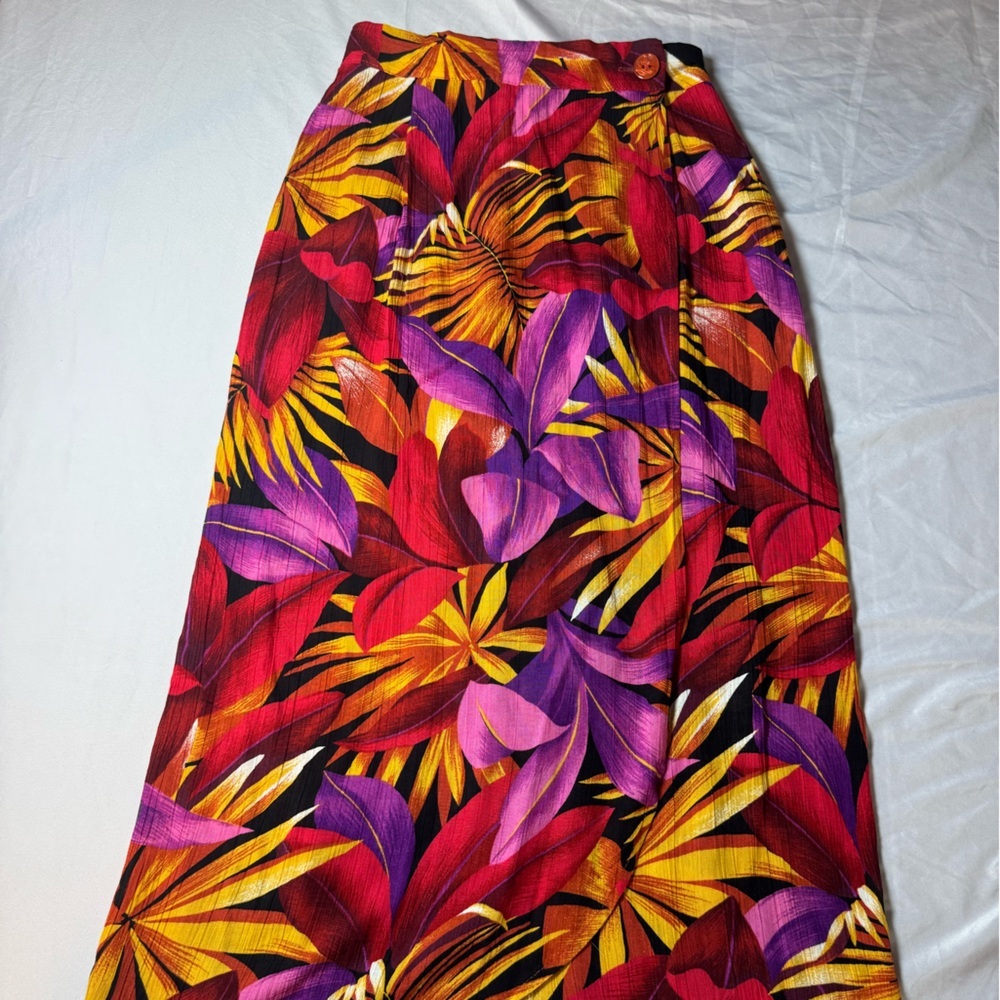 Kathie Lee Collection Vibrant Floral Sarong